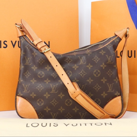 Louis Vuitton Handbags - 💎✨MINT✨💎 LOUIS VUITTON SHOULDER BAG